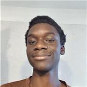 Étudiant souhaitant transmettre son amour pour les  math à des élèves ayant des difficultés dans cette matière.